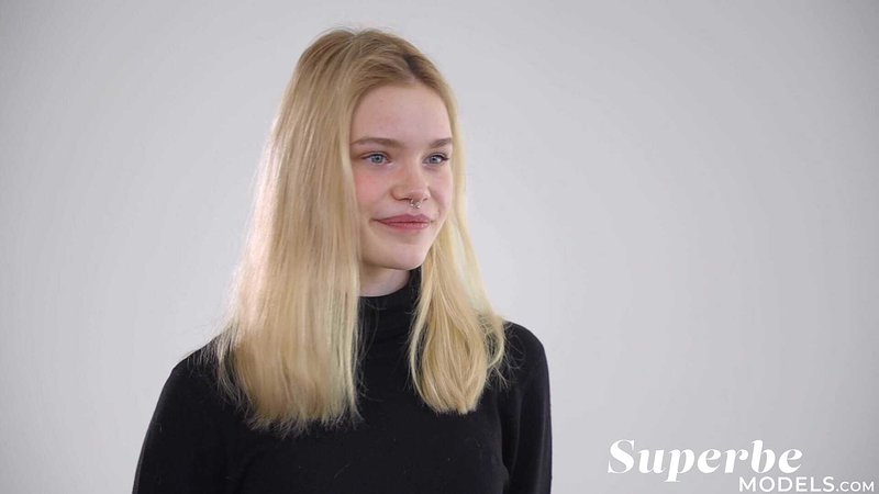 Шарлотта, 24